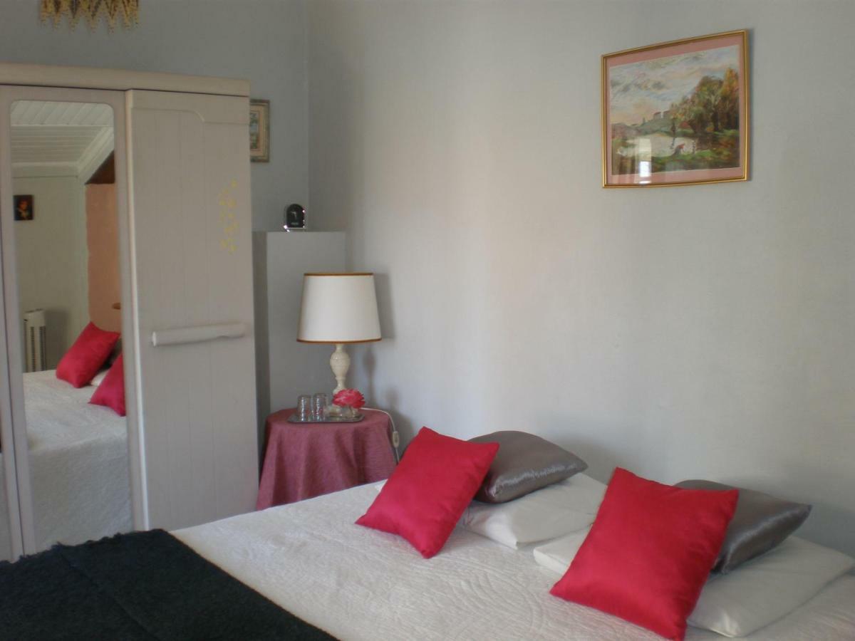 Appart Amande Des Amandeirets Apartment Chateauneuf-les-Martigues Exterior photo